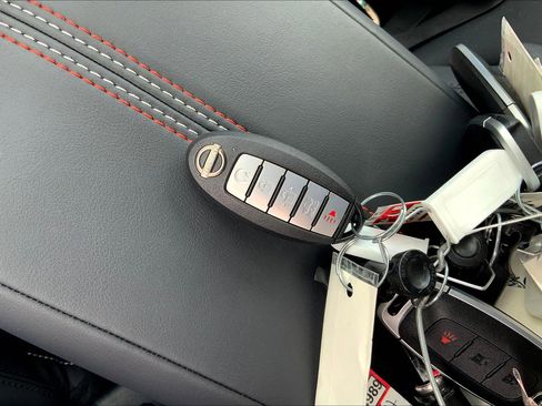 New 2025 Nissan Altima 2.5 SR w/ SR Premium Package image 16