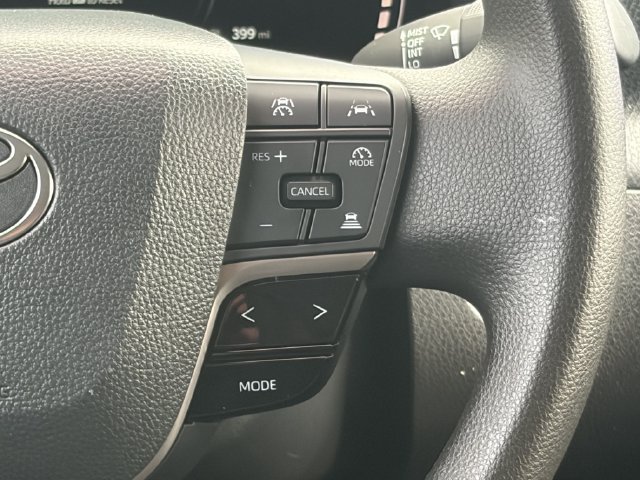 Used 2025 Toyota Camry LE w/ Convenience Package FWD image 8