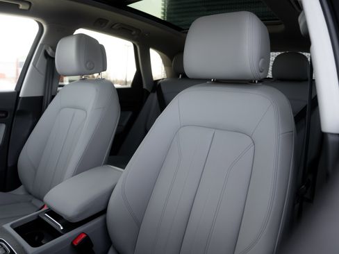 Certified 2022 Audi Q5 2.0T Premium Plus w/ Premium Plus Package image 24