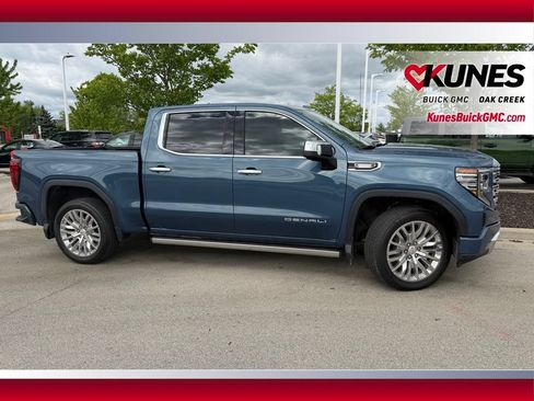 Used 2024 GMC Sierra 1500 Denali w/ Denali Reserve Package AWD/4WD image 5
