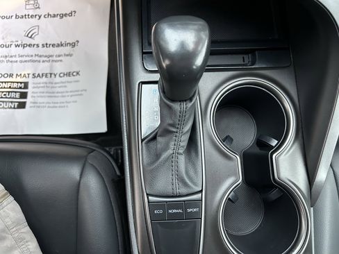 Certified 2023 Toyota Camry SE image 28