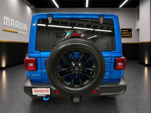 Certified 2023 Jeep Wrangler Unlimited Sahara w/ Cold Weather Group AWD/4WD image 18