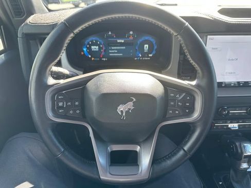 Used 2025 Ford Bronco Outer Banks AWD/4WD image 12