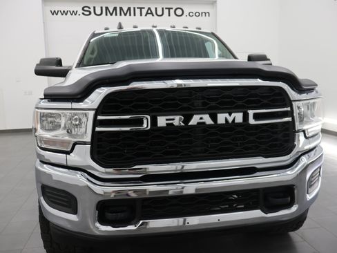 Used 2019 RAM 3500 Tradesman w/ Chrome Appearance Group AWD/4WD image 21