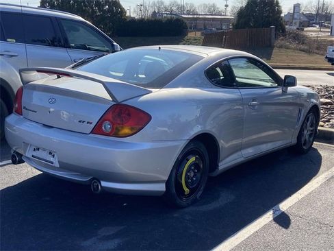 Used 2004 Hyundai Tiburon GT image 5