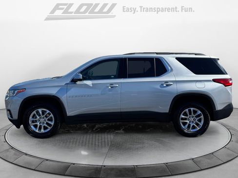 Used 2021 Chevrolet Traverse LT image 5
