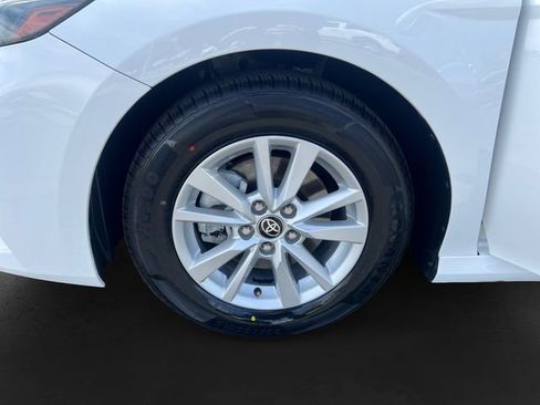 Certified 2025 Toyota Camry LE image 11