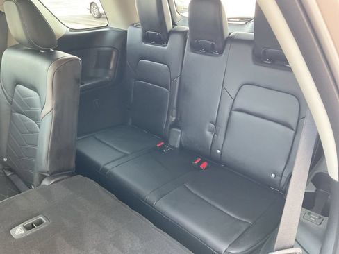 Used 2024 Nissan Pathfinder Platinum w/ Cargo Package AWD/4WD image 23