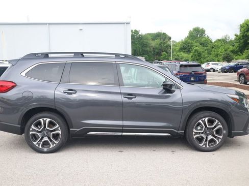Used 2026 Subaru Ascent Limited w/ Popular Package #2 AWD/4WD image 5