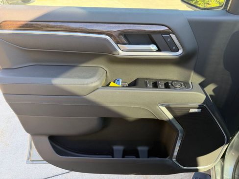 New 2026 GMC Sierra 1500 Elevation w/ Elevation Premium Package image 9