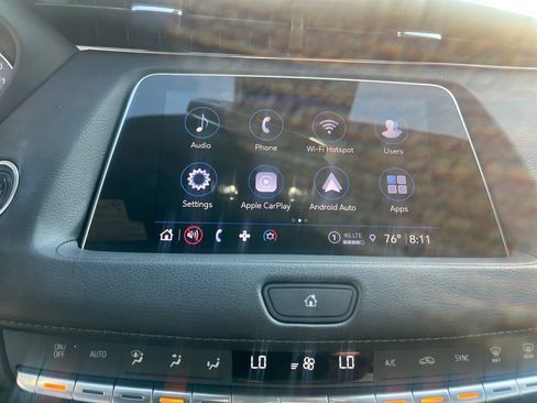 Used 2023 Cadillac XT4 Premium Luxury FWD image 16