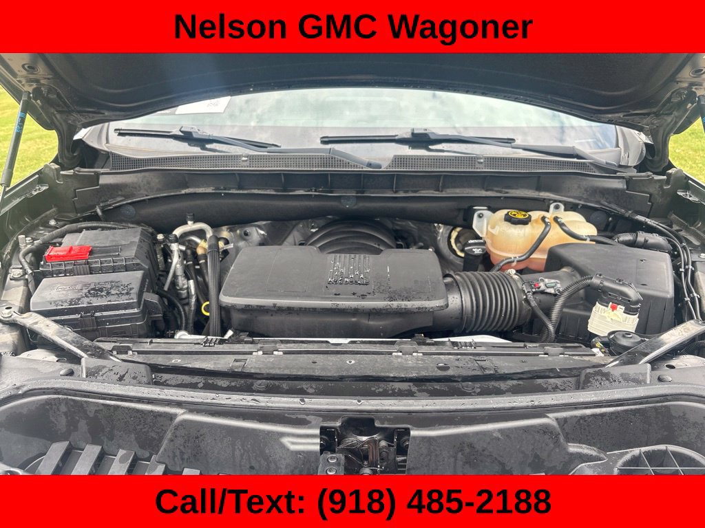 Used 2022 Chevrolet Tahoe LT w/ Luxury Package AWD/4WD image 8