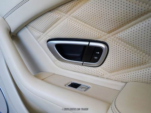 Used 2014 Bentley Continental GT image 50
