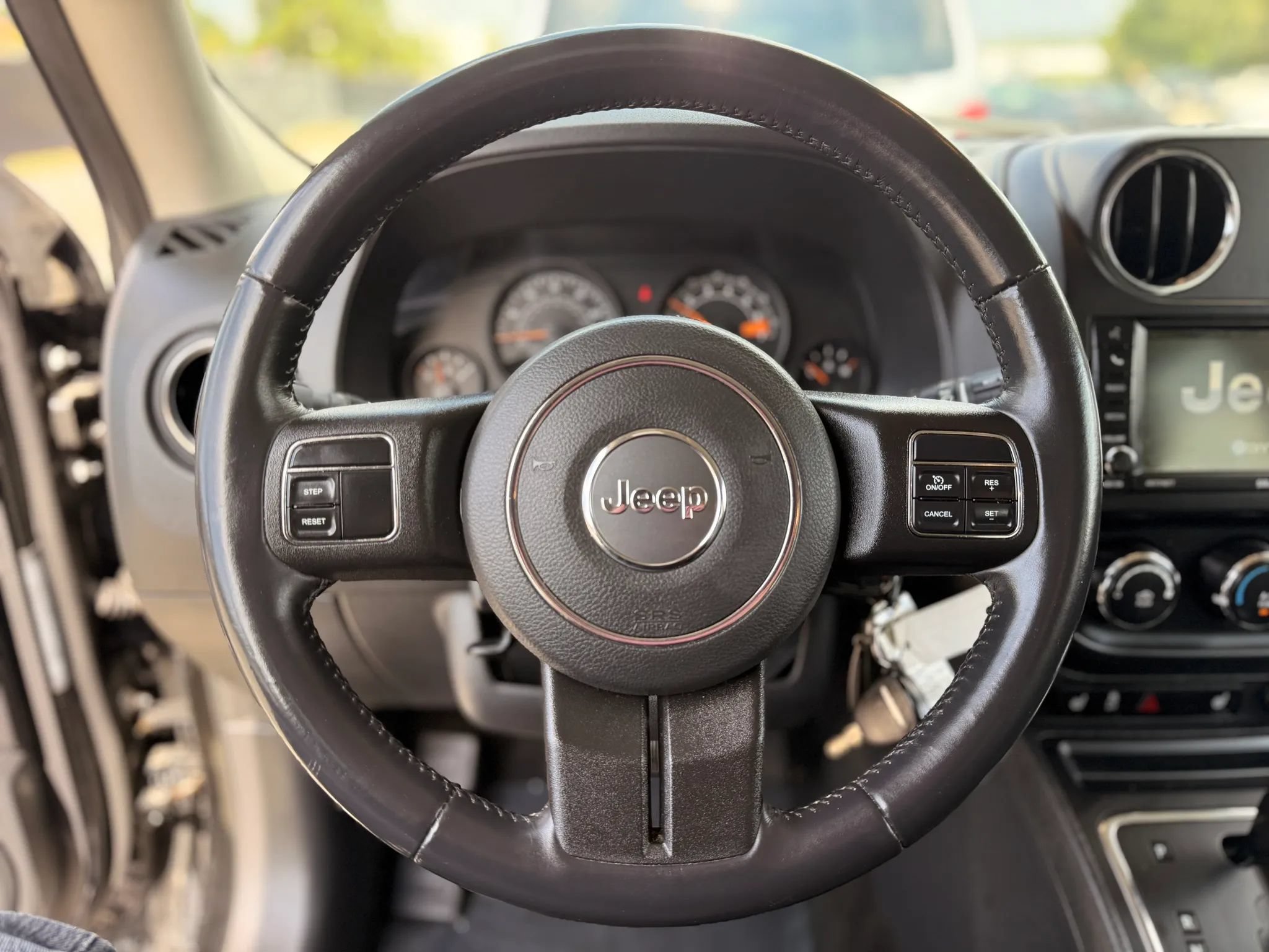 Used 2017 Jeep Patriot High Altitude AWD/4WD image 26