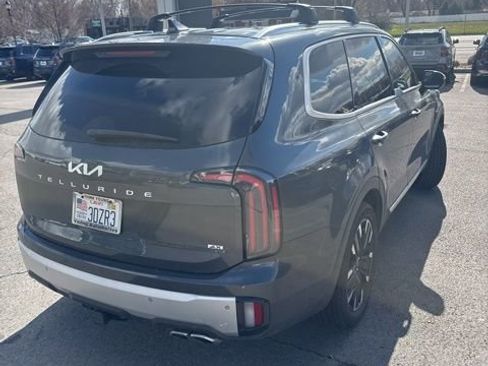 Certified 2024 Kia Telluride SX Prestige w/ Towing Package AWD/4WD image 3