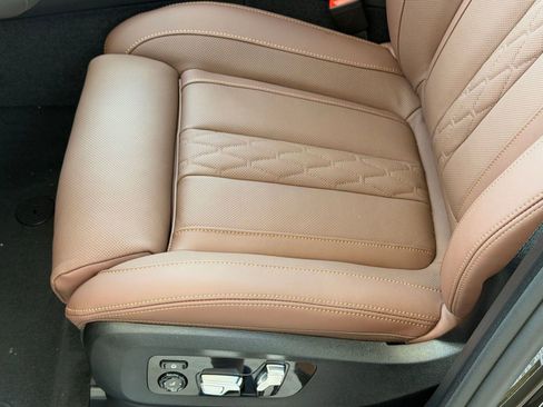 New 2026 BMW X5 sDrive40i w/ Executive Package RWD image 13