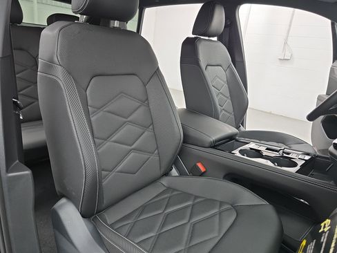 New 2026 Volkswagen Atlas Cross Sport SE FWD image 10