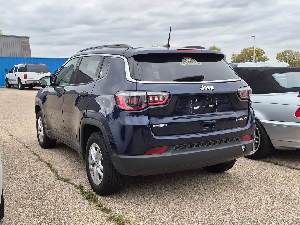 Used 2021 Jeep Compass Sport FWD image 4