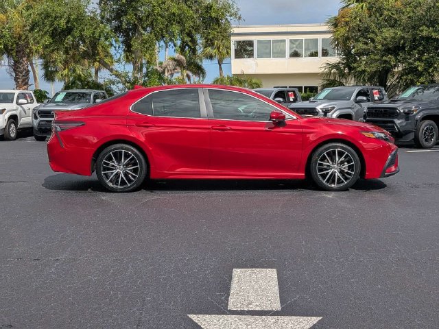 Used 2021 Toyota Camry SE FWD image 2