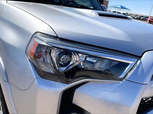 Used 2023 Toyota 4Runner TRD Off-Road image 28