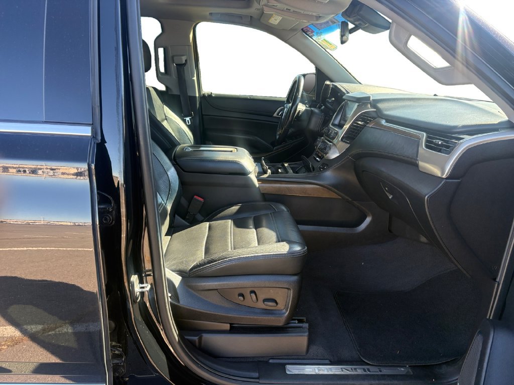 Used 2019 GMC Yukon Denali w/ Denali Ultimate Package AWD/4WD image 14