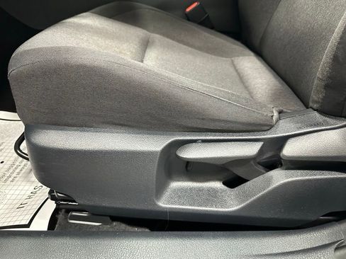 Used 2025 Toyota Camry LE image 12