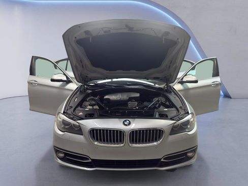 Used 2014 BMW 528i xDrive Sedan image 9