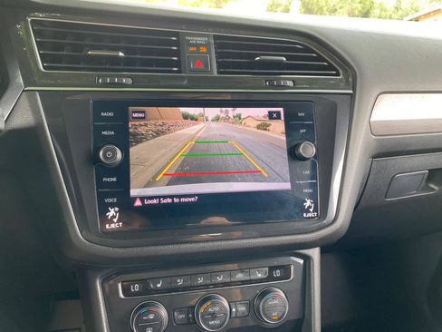 Used 2018 Volkswagen Tiguan SEL w/ R-Line Package image 72