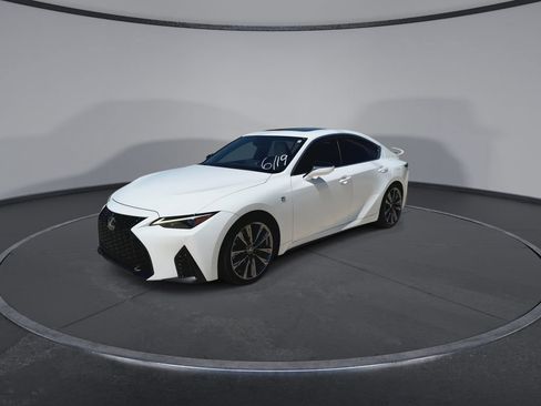 Used 2022 Lexus IS 350 F Sport RWD image 4