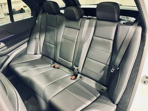 New 2026 Mercedes-Benz GLE 450 4MATIC image 10