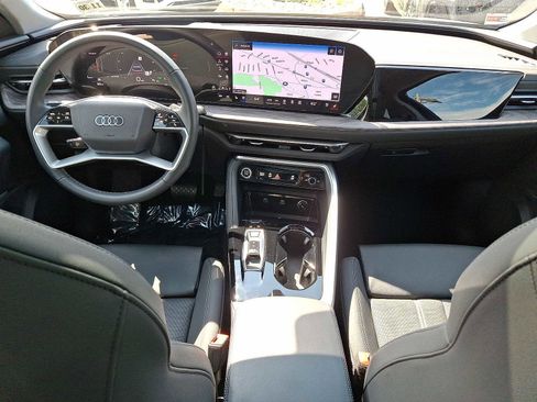 Certified 2025 Audi Q5 Premium w/ Premium Plus AWD/4WD image 10
