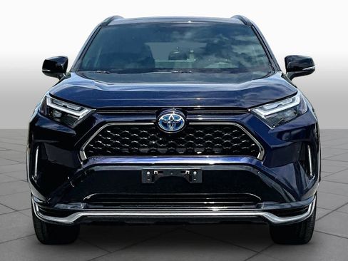 Used 2023 Toyota RAV4 XSE w/ Weather Package AWD/4WD image 4