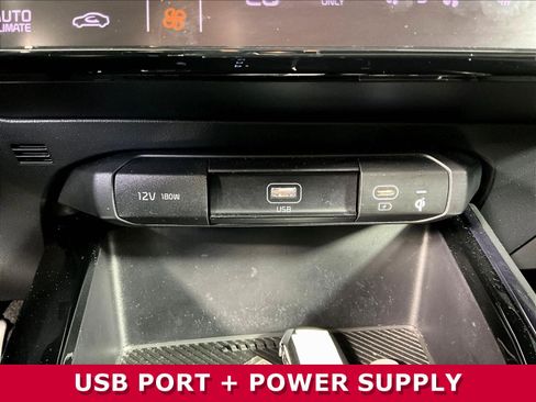 Used 2023 Kia Niro EX FWD image 14