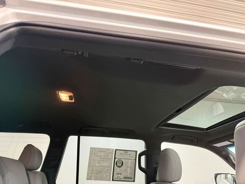 Used 2023 Lexus GX 460 image 16