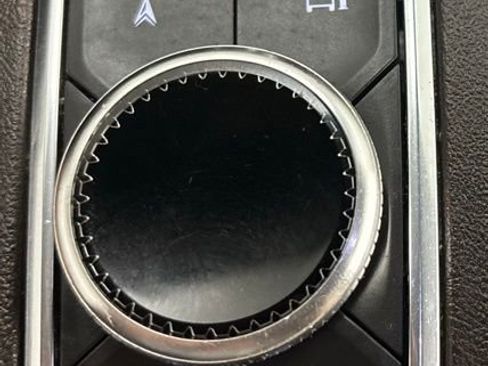 Used 2021 Cadillac Escalade Sport RWD image 37