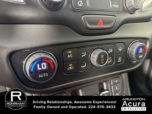 Used 2020 GMC Terrain SLT image 9