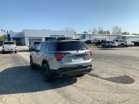 Used 2023 GMC Acadia AT4 w/ Technology Package AWD/4WD image 9