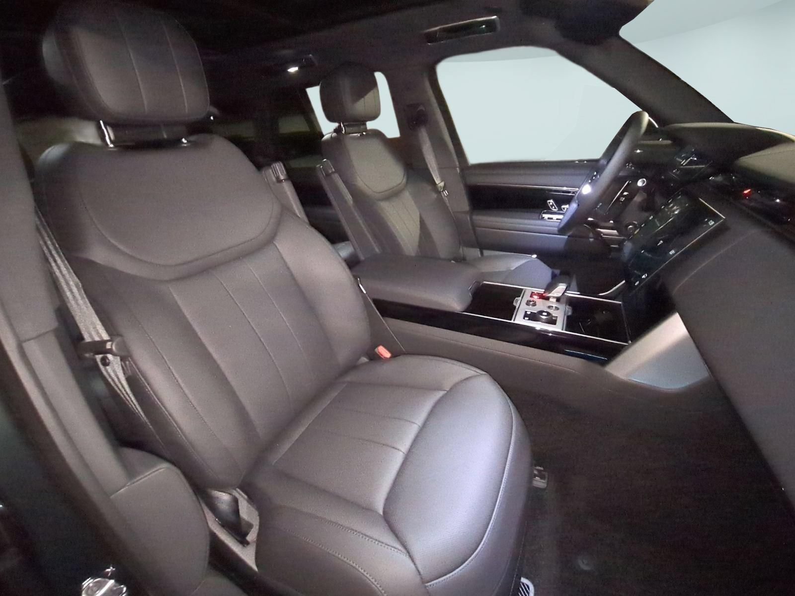 New 2027 Land Rover Range Rover SE AWD/4WD image 30