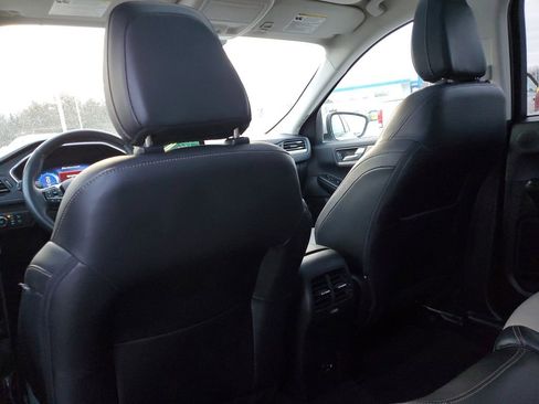 Used 2022 Ford Escape Titanium w/ Titanium Premium Package image 39