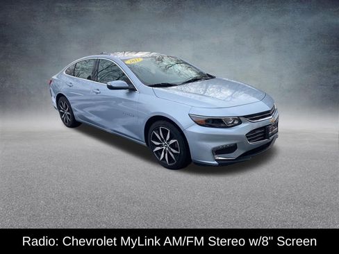 Used 2017 Chevrolet Malibu LT image 9
