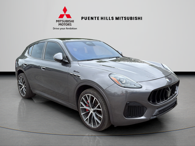 Used 2023 Maserati Grecale Modena AWD/4WD image 3