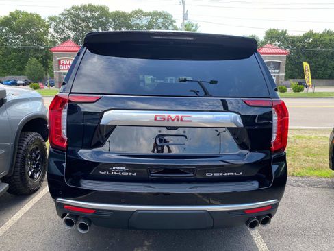 Used 2024 GMC Yukon XL Denali w/ Denali Reserve Package image 6