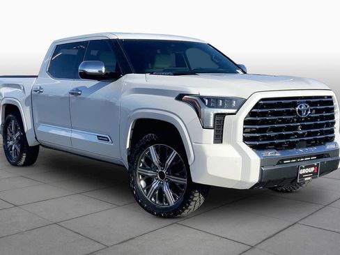 Used 2023 Toyota Tundra Capstone AWD/4WD image 3