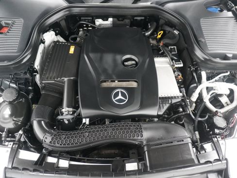 Used 2018 Mercedes-Benz GLC 300 image 30