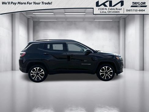 Used 2022 Jeep Compass Limited w/ Sun and Sound Group AWD/4WD image 16