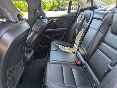 Used 2024 Volvo S60 B5 Core FWD image 17