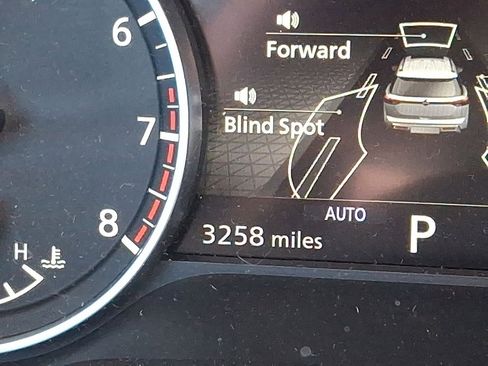 Certified 2025 Nissan Pathfinder S image 13