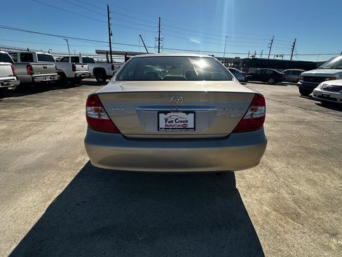Used 2003 Toyota Camry LE FWD image 4