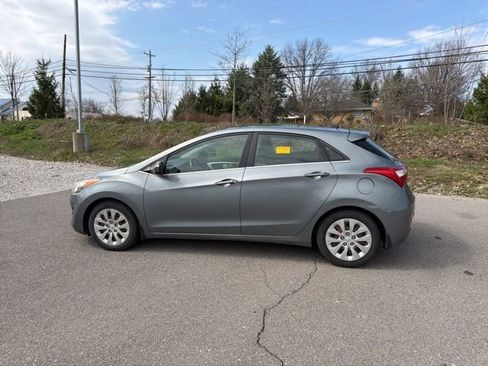 Used 2016 Hyundai Elantra GT image 14