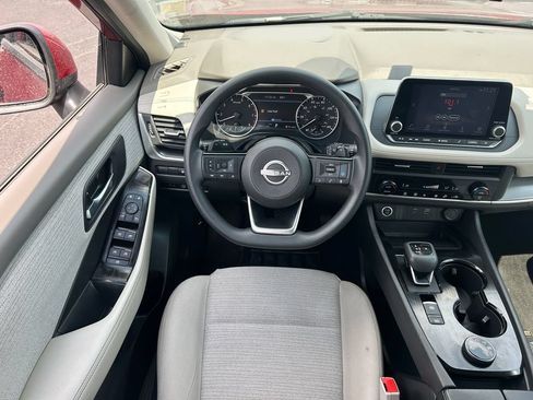 Used 2023 Nissan Rogue SV AWD/4WD image 27